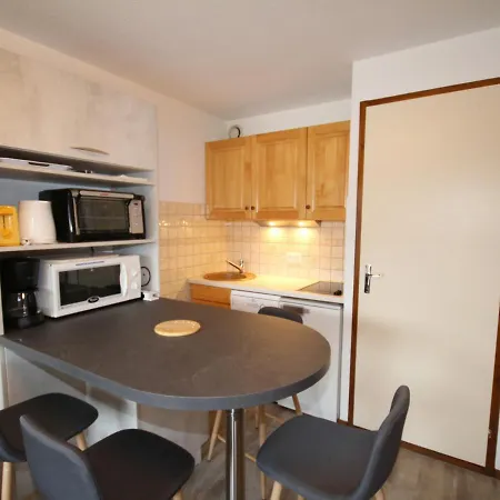 Charmant Studio Cabine Avec Balcon Et Garage A Hauteluce - Fr-1-293-139 *